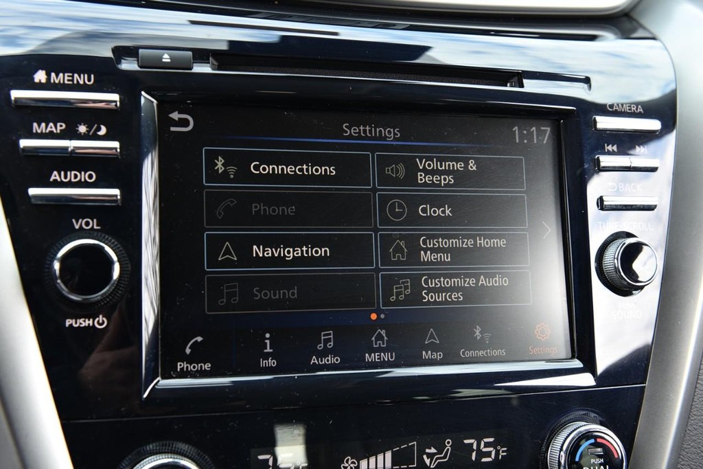 Nissan Murano Vehicle Image 19