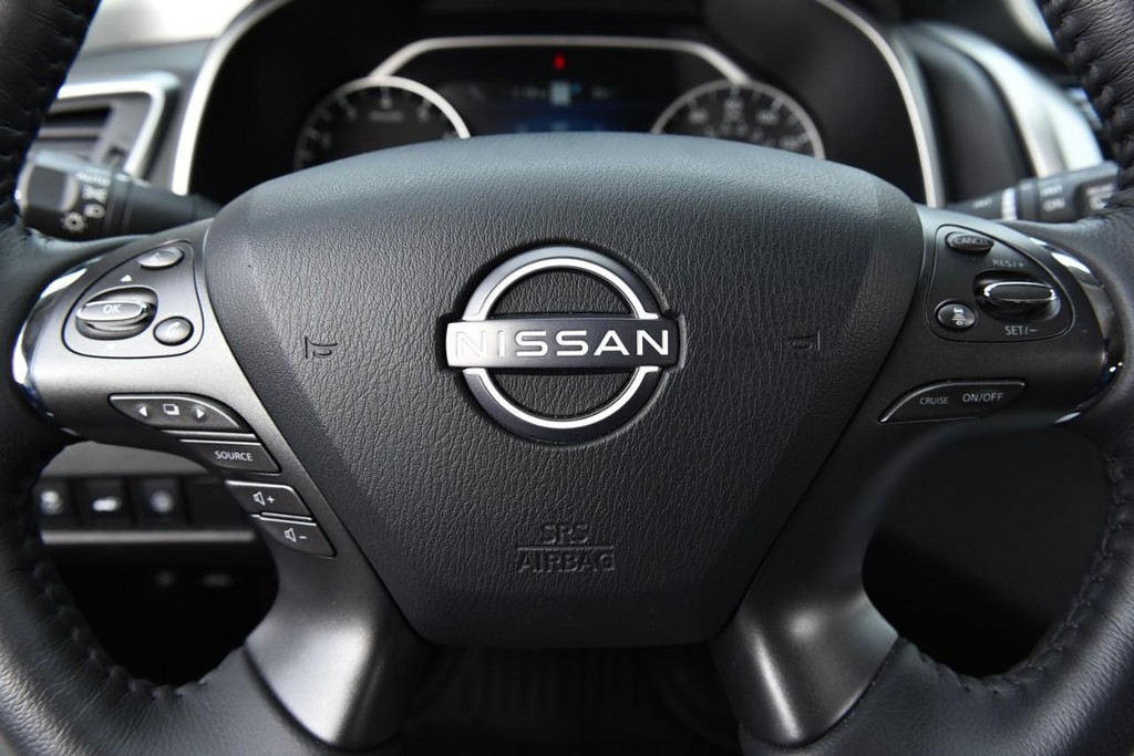 Nissan Murano Vehicle Image 23