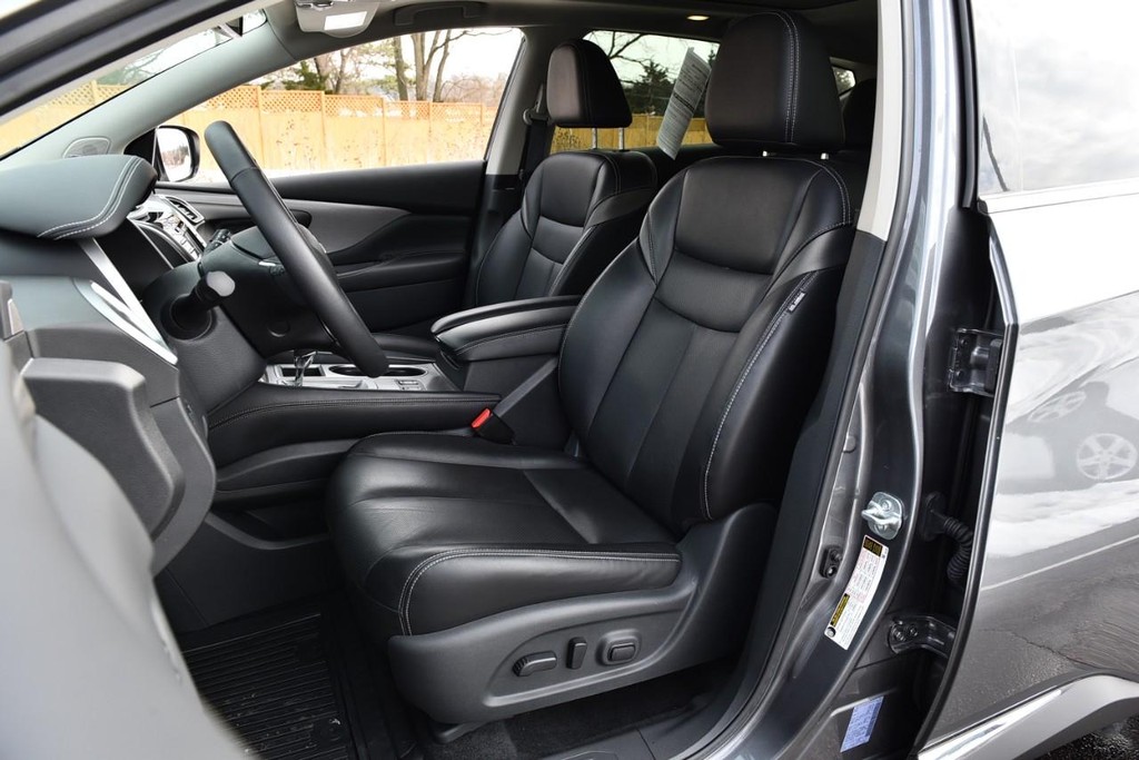 Nissan Murano Vehicle Image 24