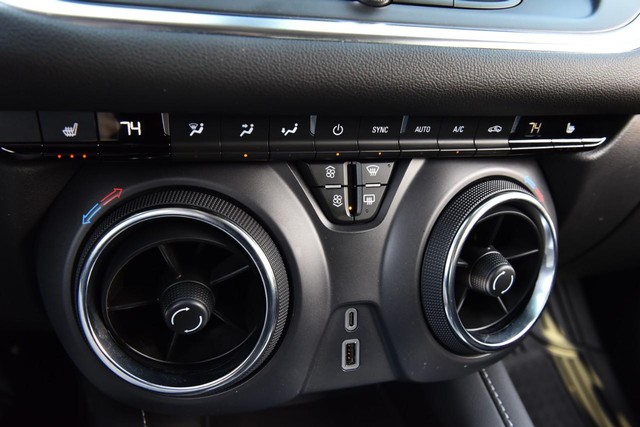 Chevrolet Blazer Vehicle Image 14