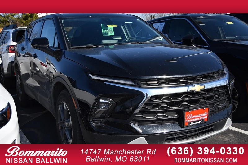 Chevrolet Blazer Vehicle Full-screen Gallery Image 01