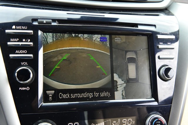 Nissan Murano Vehicle Image 18