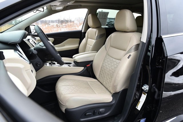 Nissan Murano Vehicle Image 24