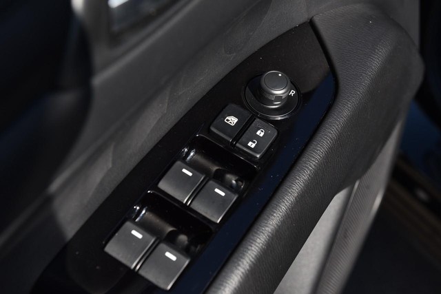 Mazda CX-5 Vehicle Image 09