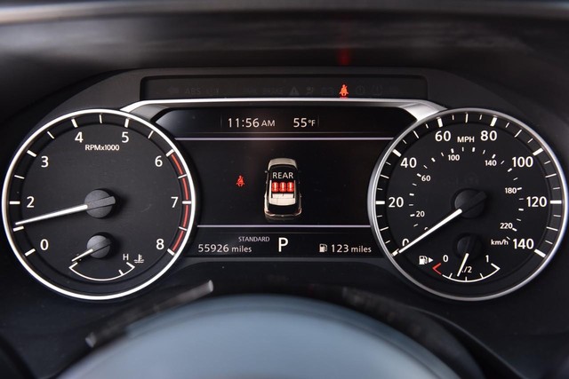 Nissan Rogue Vehicle Image 12