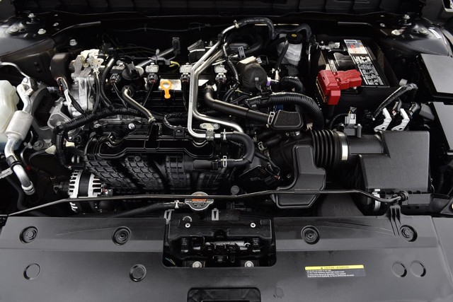 Nissan Altima Vehicle Image 29