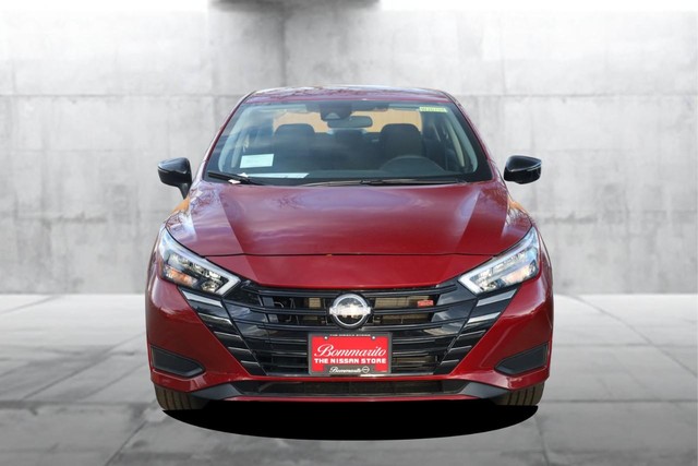 Nissan Versa Vehicle Image 04