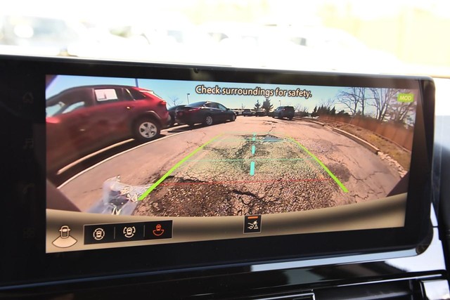 Nissan Pathfinder Vehicle Image 16