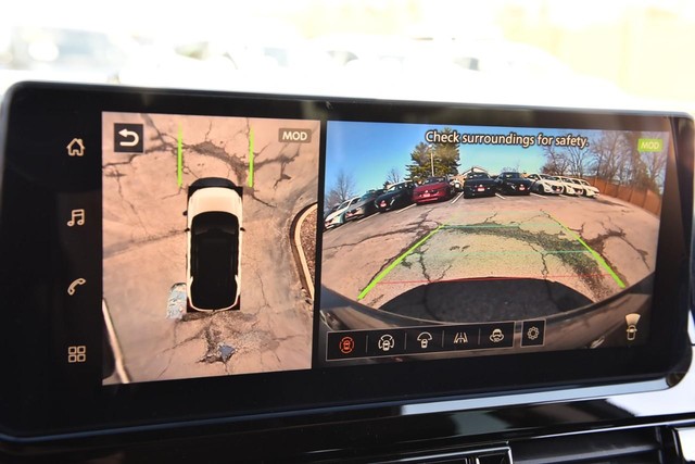 Nissan Pathfinder Vehicle Image 17