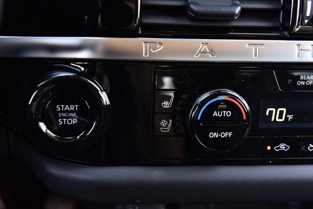 Nissan Pathfinder Vehicle Image 20