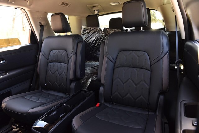Nissan Pathfinder Vehicle Image 28