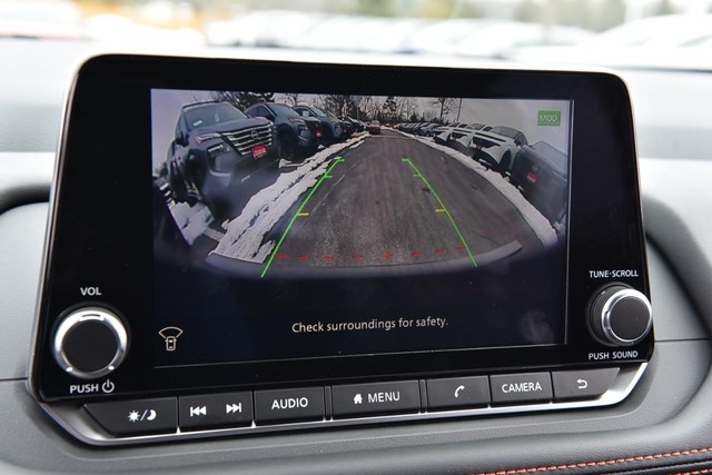 Nissan Rogue Vehicle Image 16