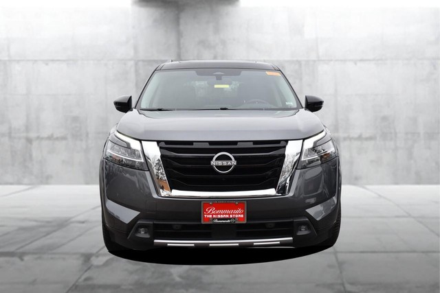 Nissan Pathfinder Vehicle Image 04