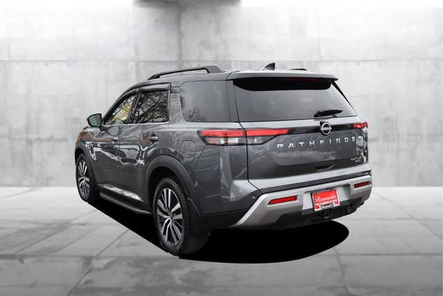 Nissan Pathfinder Vehicle Image 07