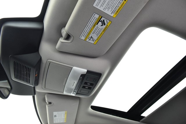 Nissan Pathfinder Vehicle Image 26