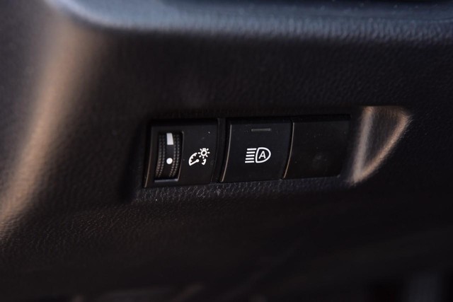 Toyota RAV4 Vehicle Image 10