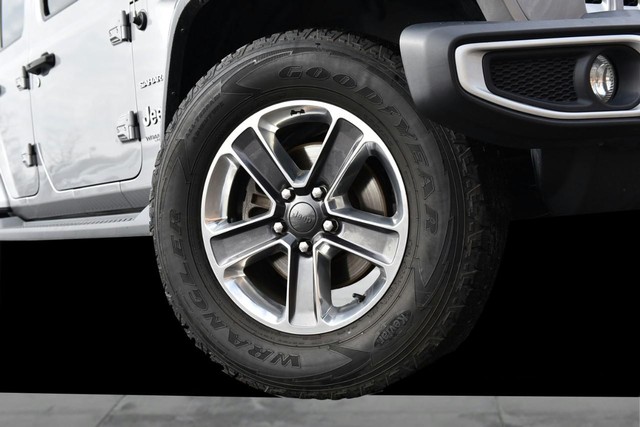 Jeep Wrangler Unlimited Vehicle Image 03