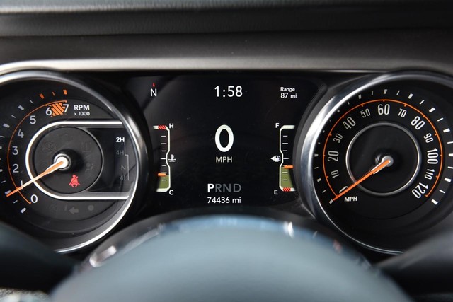 Jeep Wrangler Unlimited Vehicle Image 12