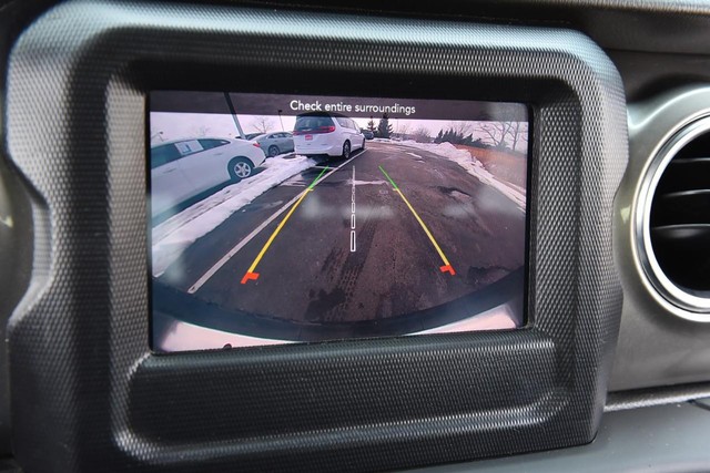 Jeep Wrangler Unlimited Vehicle Image 13