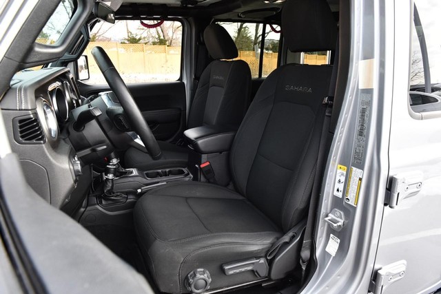 Jeep Wrangler Unlimited Vehicle Image 21