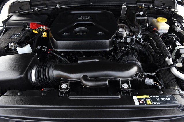 Jeep Wrangler Unlimited Vehicle Image 27