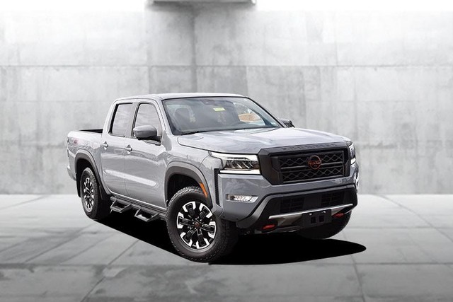 Nissan Frontier Vehicle Image 02