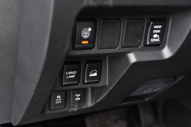 Nissan Frontier Vehicle Image 14