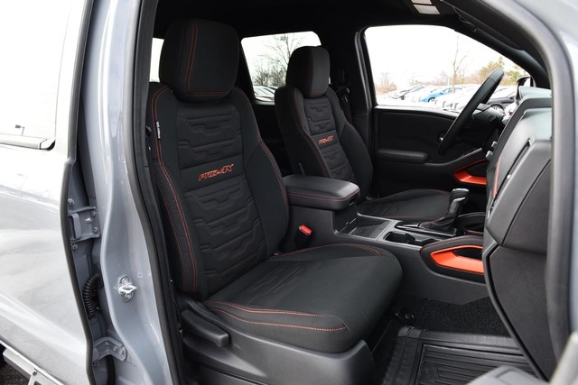 Nissan Frontier Vehicle Image 27