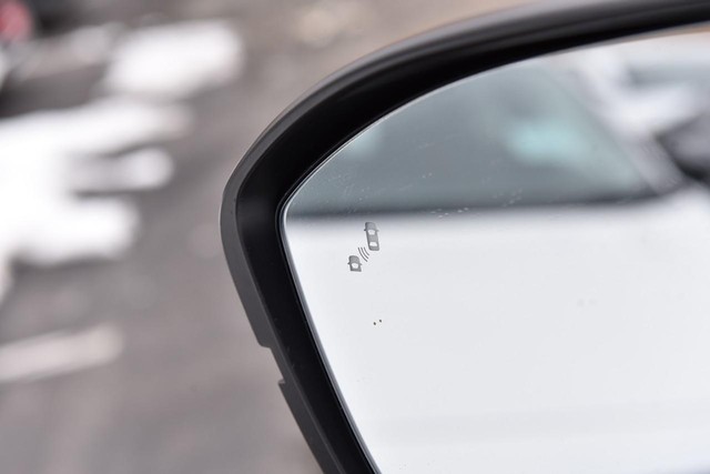 Nissan Pathfinder Vehicle Image 10