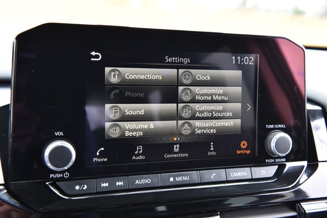 Nissan Pathfinder Vehicle Image 14