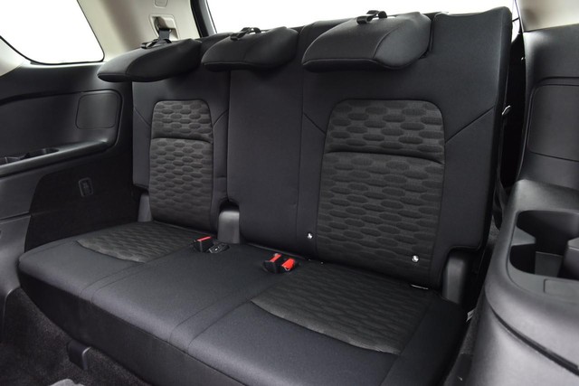 Nissan Pathfinder Vehicle Image 26