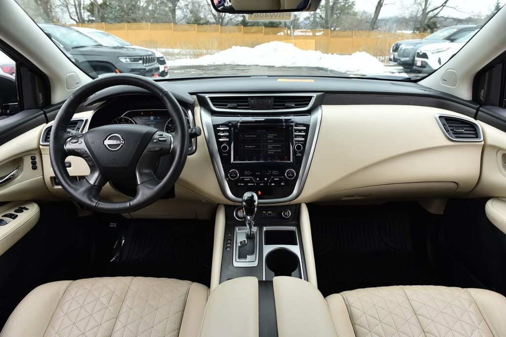 Nissan Murano Vehicle Image 08