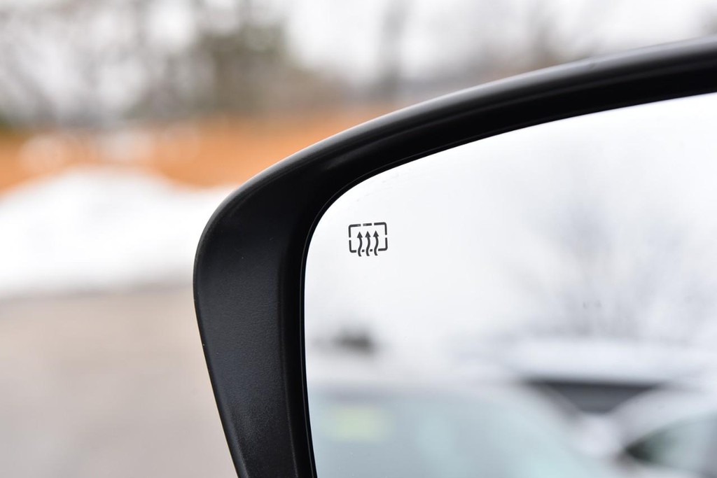 Nissan Murano Vehicle Image 12