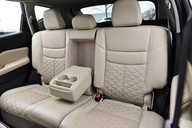 Nissan Murano Vehicle Image 27