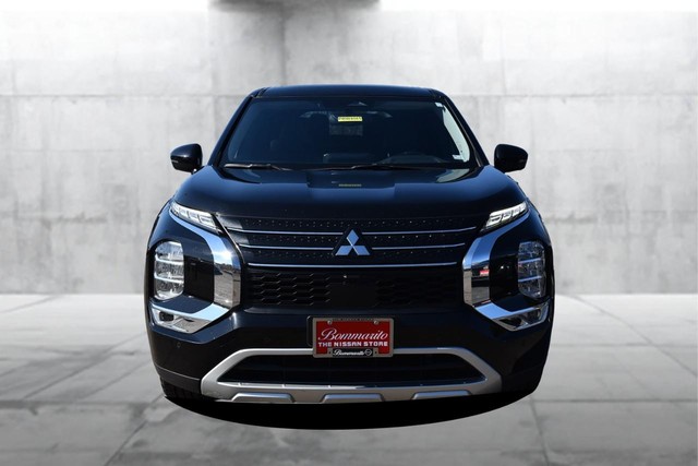 Mitsubishi Outlander Vehicle Image 04