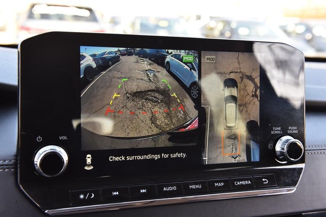 Mitsubishi Outlander Vehicle Image 13