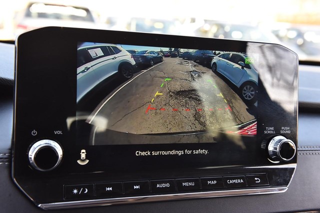 Mitsubishi Outlander Vehicle Image 15