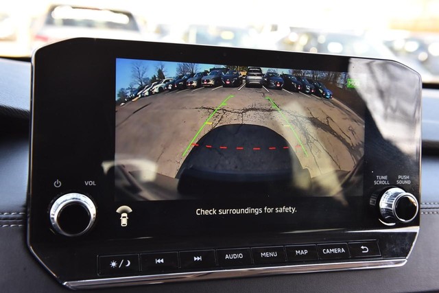 Mitsubishi Outlander Vehicle Image 16