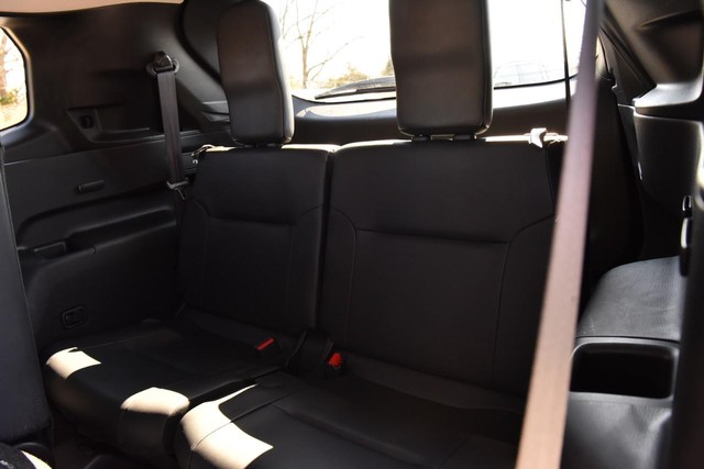 Mitsubishi Outlander Vehicle Image 28