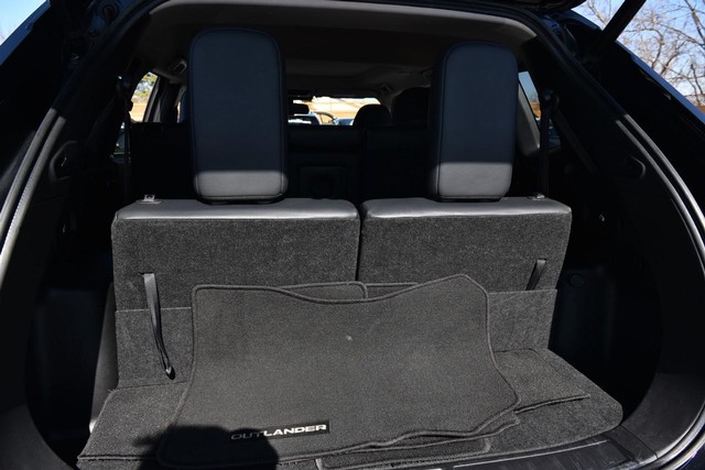 Mitsubishi Outlander Vehicle Image 29