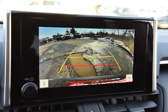 Toyota RAV4 Vehicle Image 12