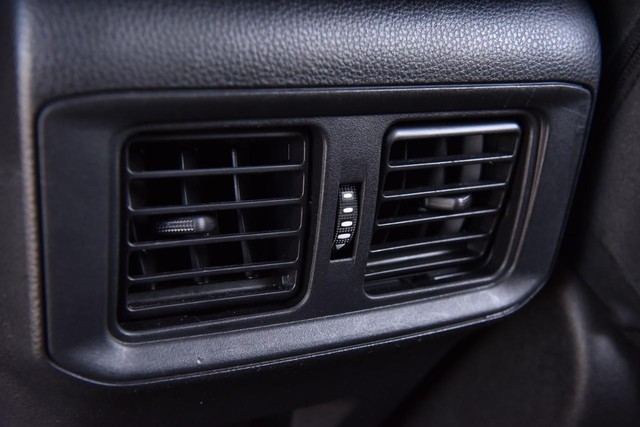 Toyota RAV4 Vehicle Image 20