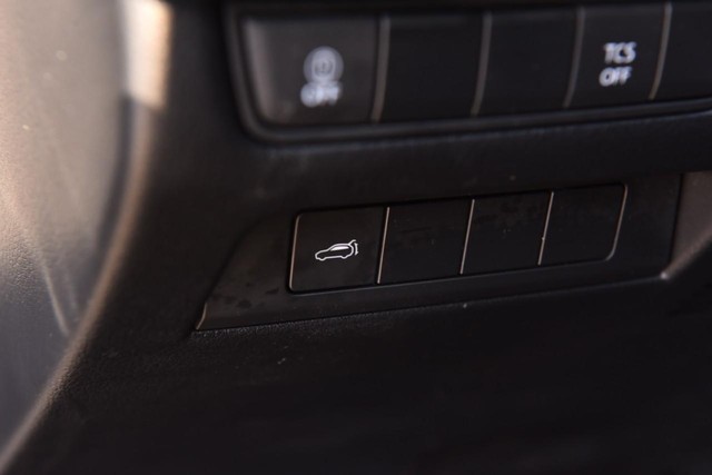 Mazda CX-50 Vehicle Image 11