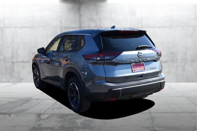 Nissan Rogue Vehicle Image 07