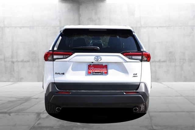Toyota RAV4 Vehicle Image 06