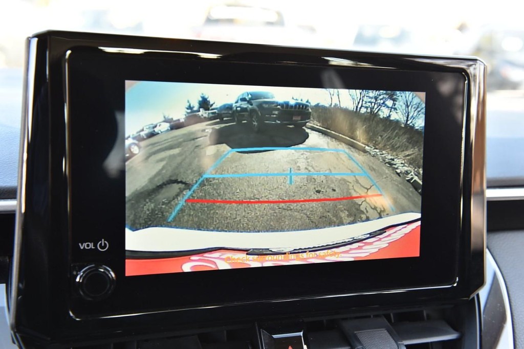 Toyota Corolla Vehicle Image 12