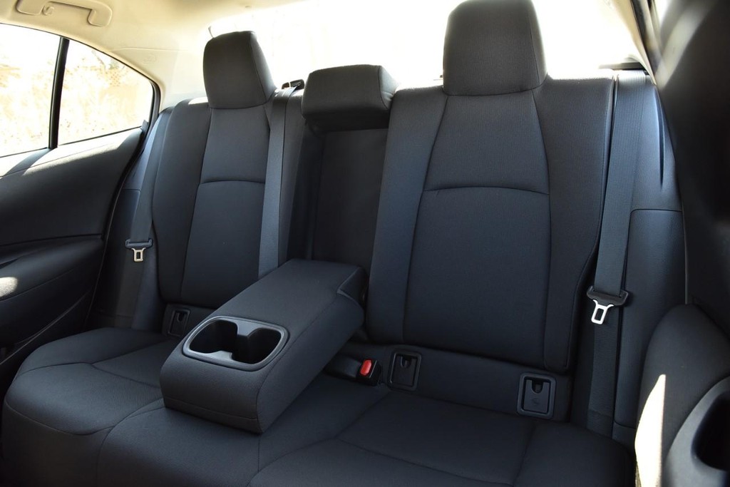 Toyota Corolla Vehicle Image 18