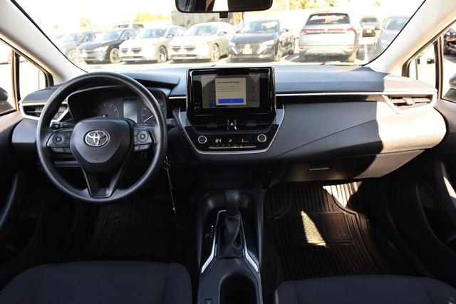 Toyota Corolla Vehicle Image 08