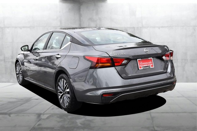 Nissan Altima Vehicle Image 07