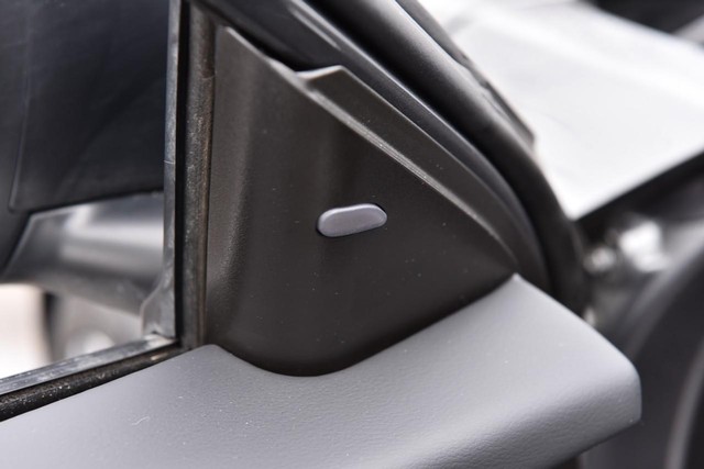 Nissan Altima Vehicle Image 10